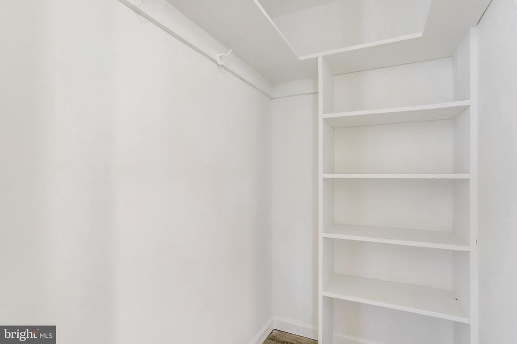 509 N ARMISTEAD STREET N 101