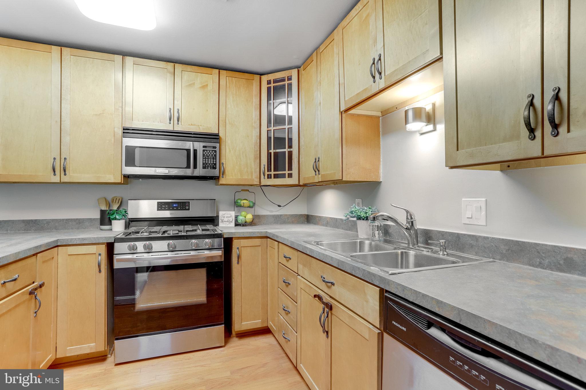 509 N ARMISTEAD STREET N 101