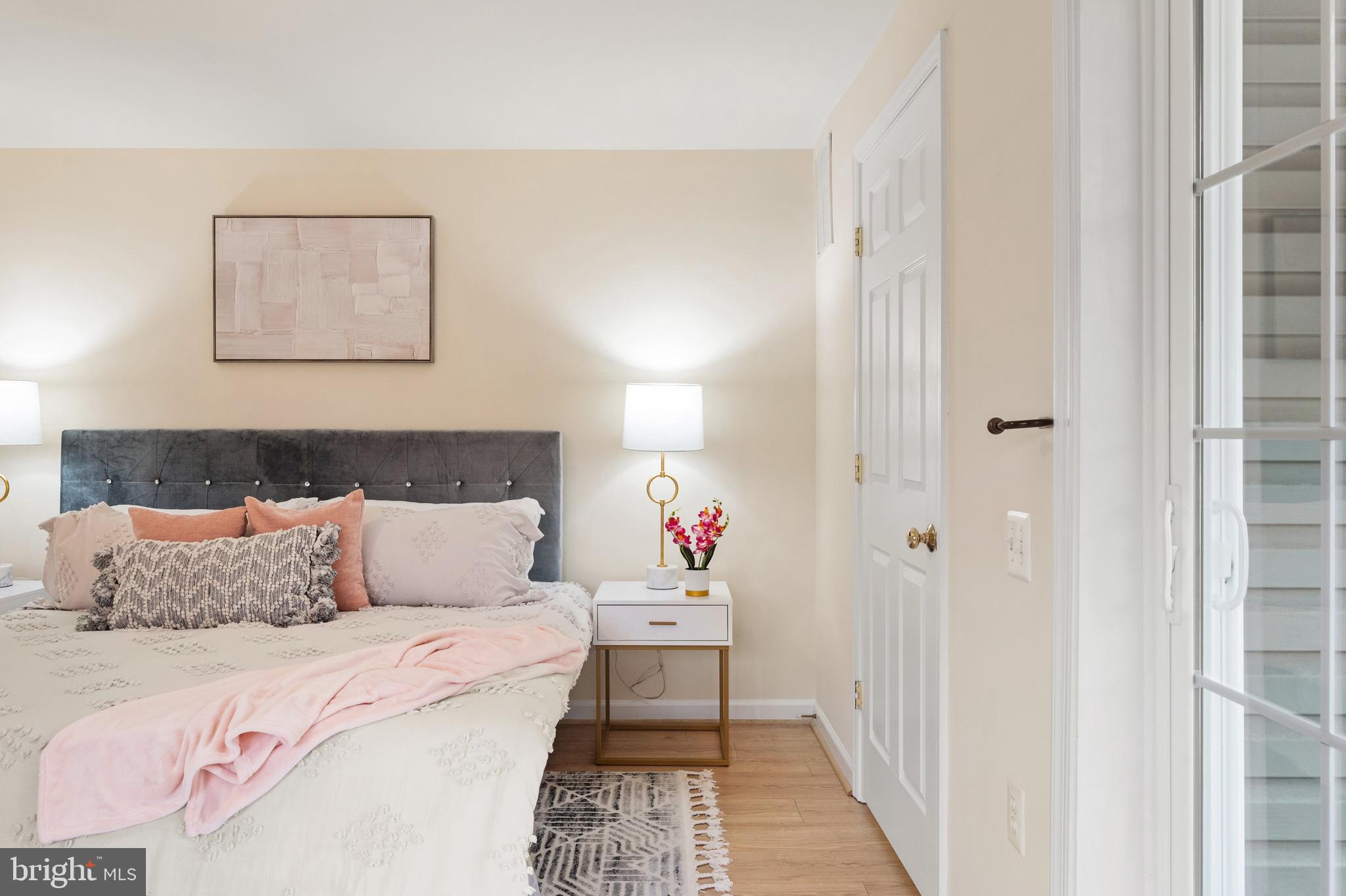 1424 ROUNDHOUSE LANE 85