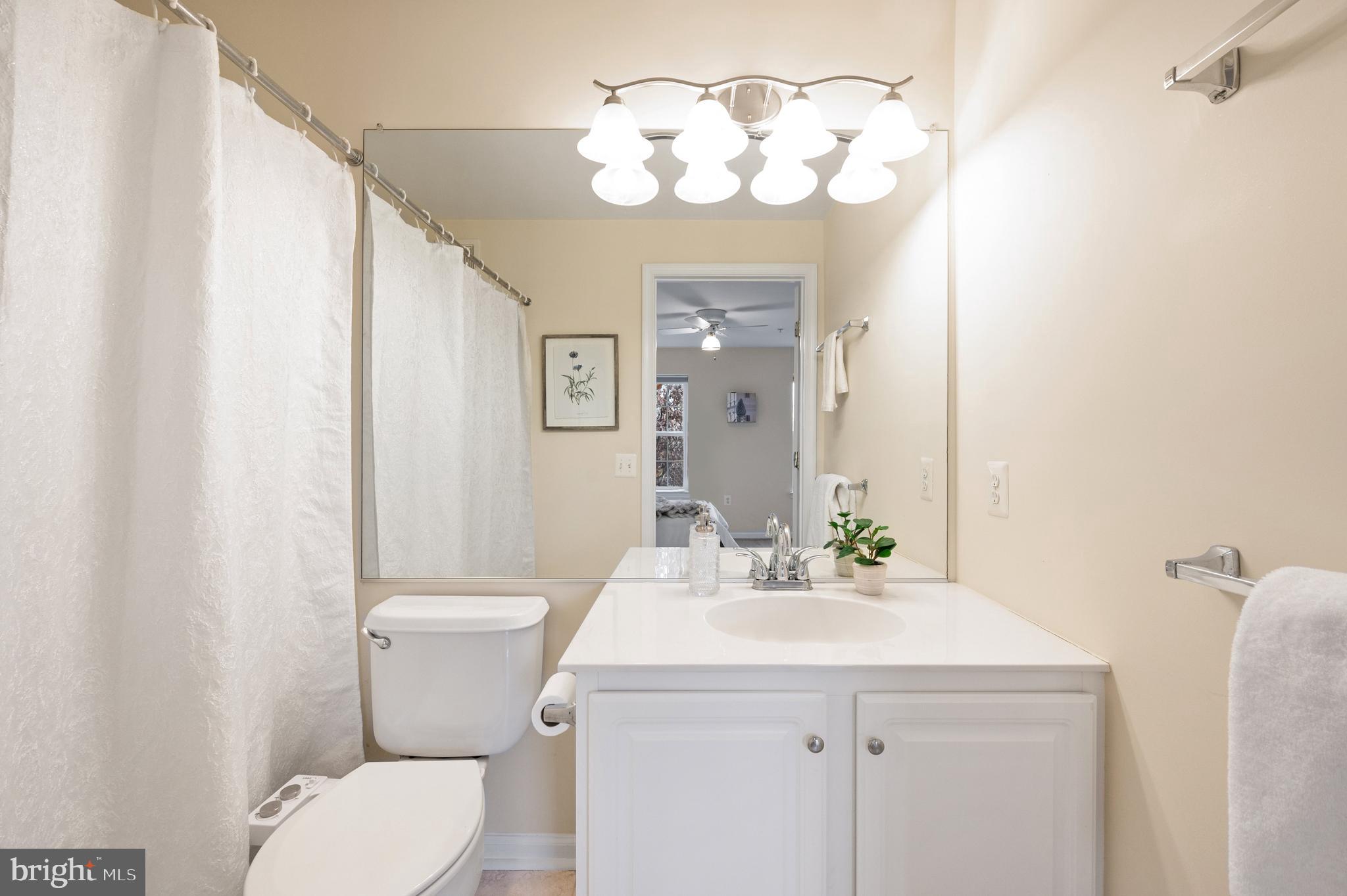 1424 ROUNDHOUSE LANE 85