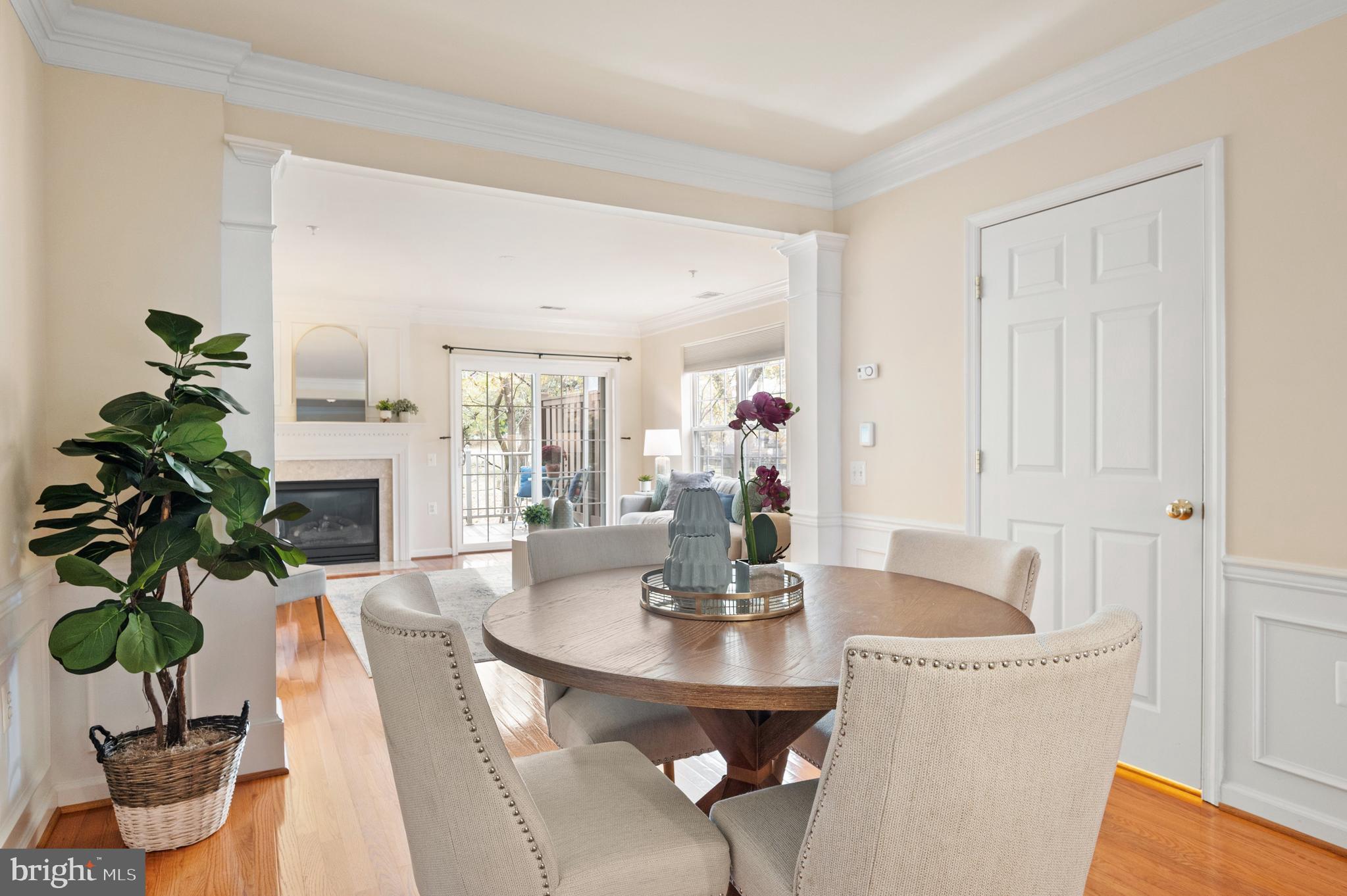 1424 ROUNDHOUSE LANE 85