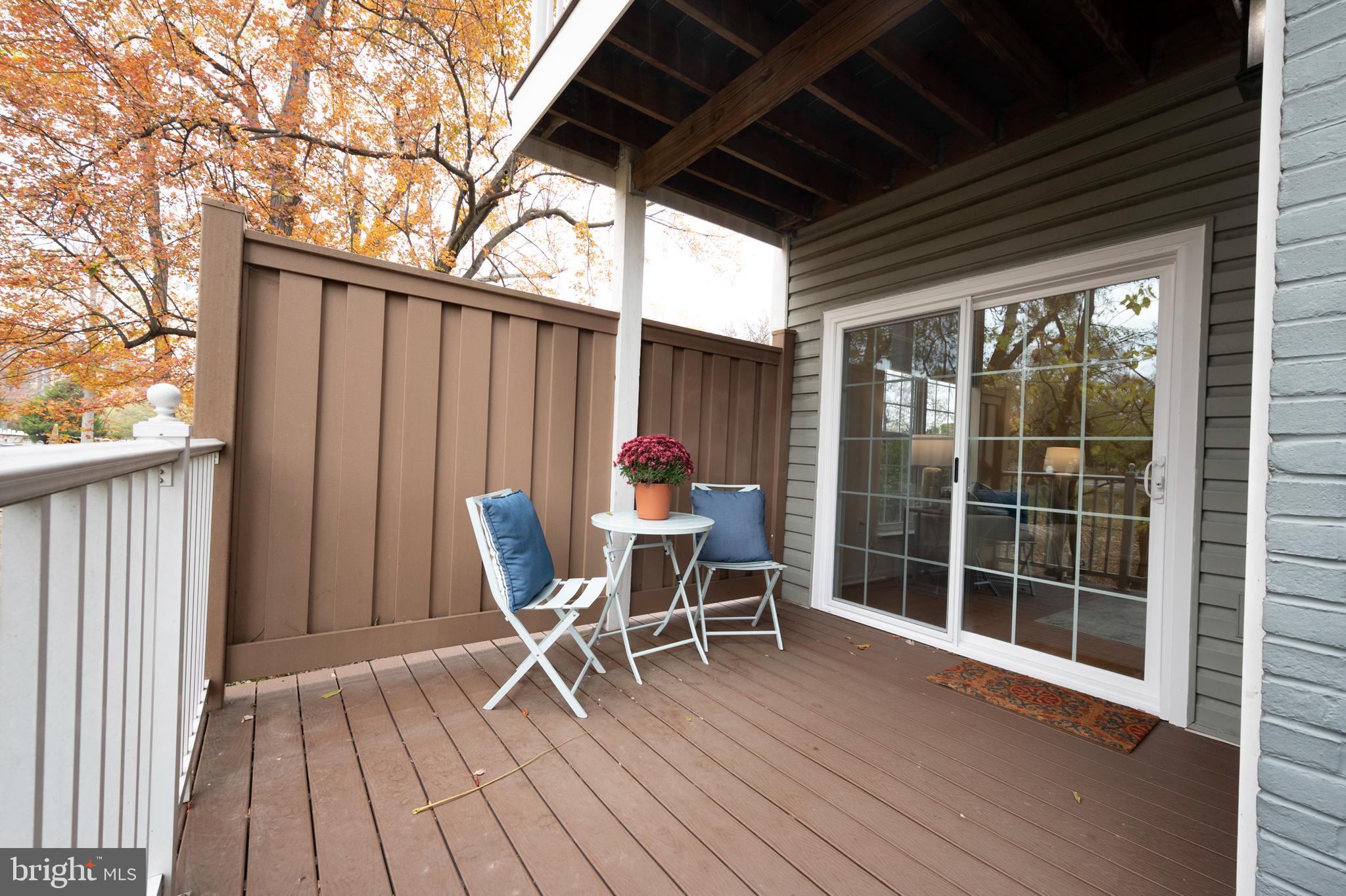 1424 ROUNDHOUSE LANE 85