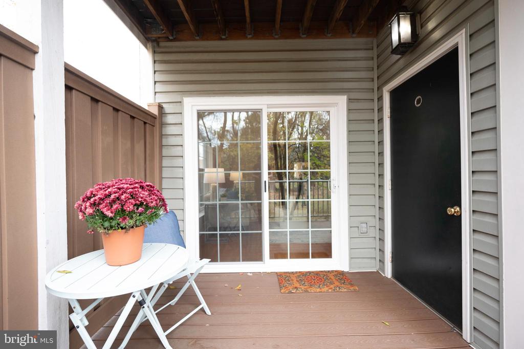 1424 ROUNDHOUSE LANE 85