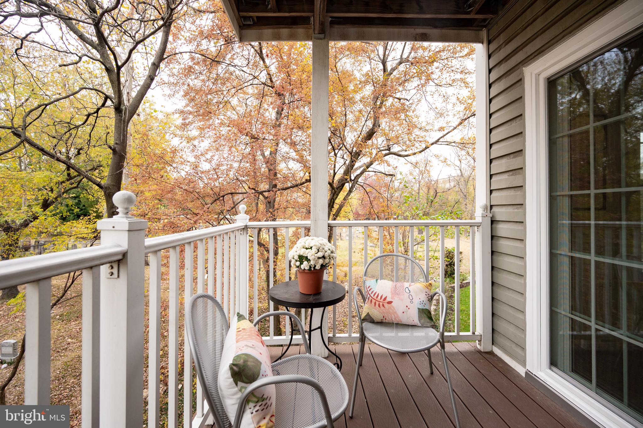 1424 ROUNDHOUSE LANE 85