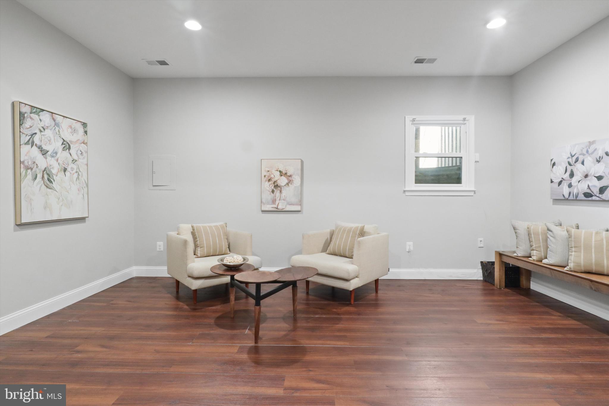 3812 BRIGHTON COURT