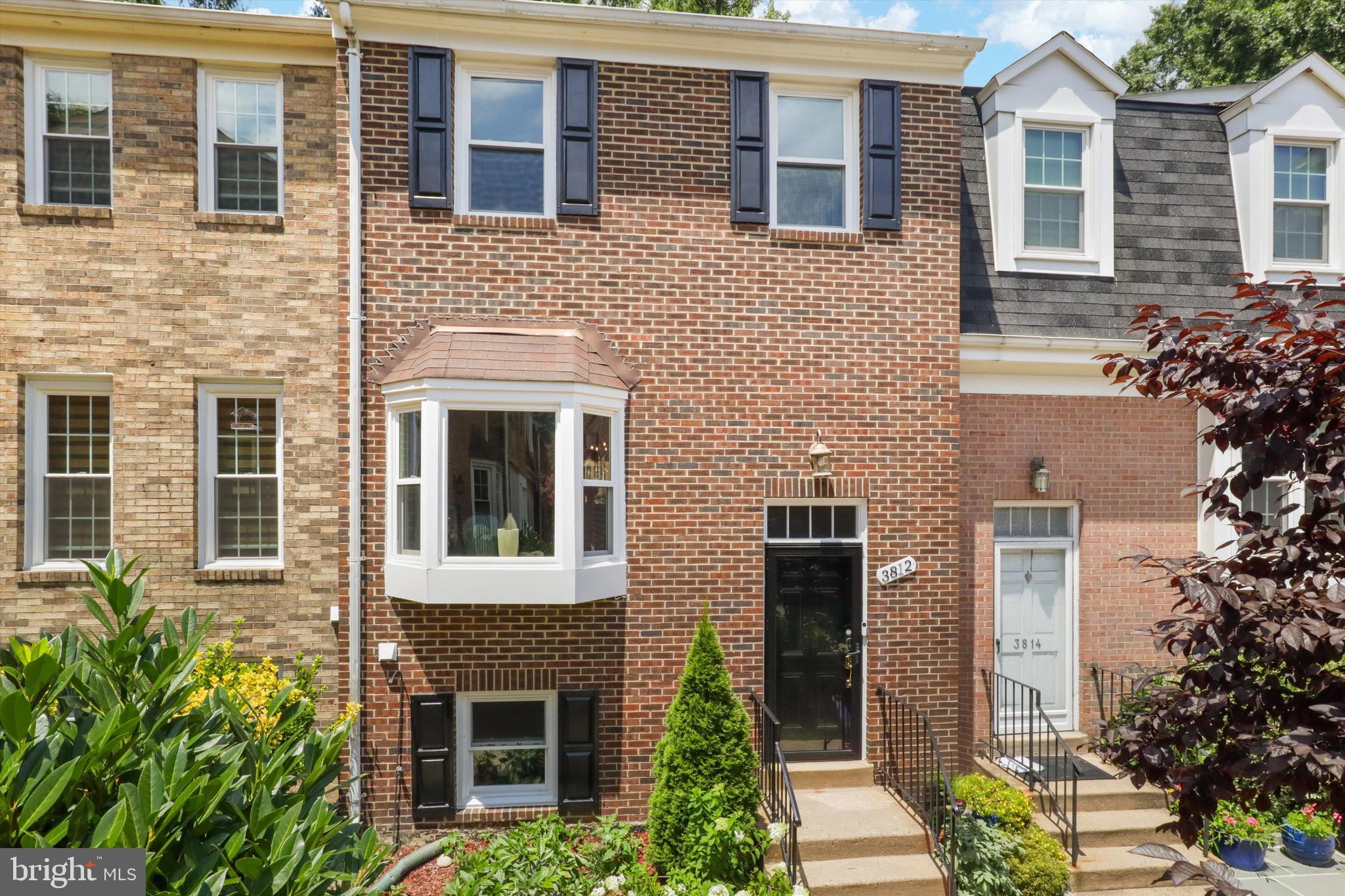 3812 BRIGHTON COURT