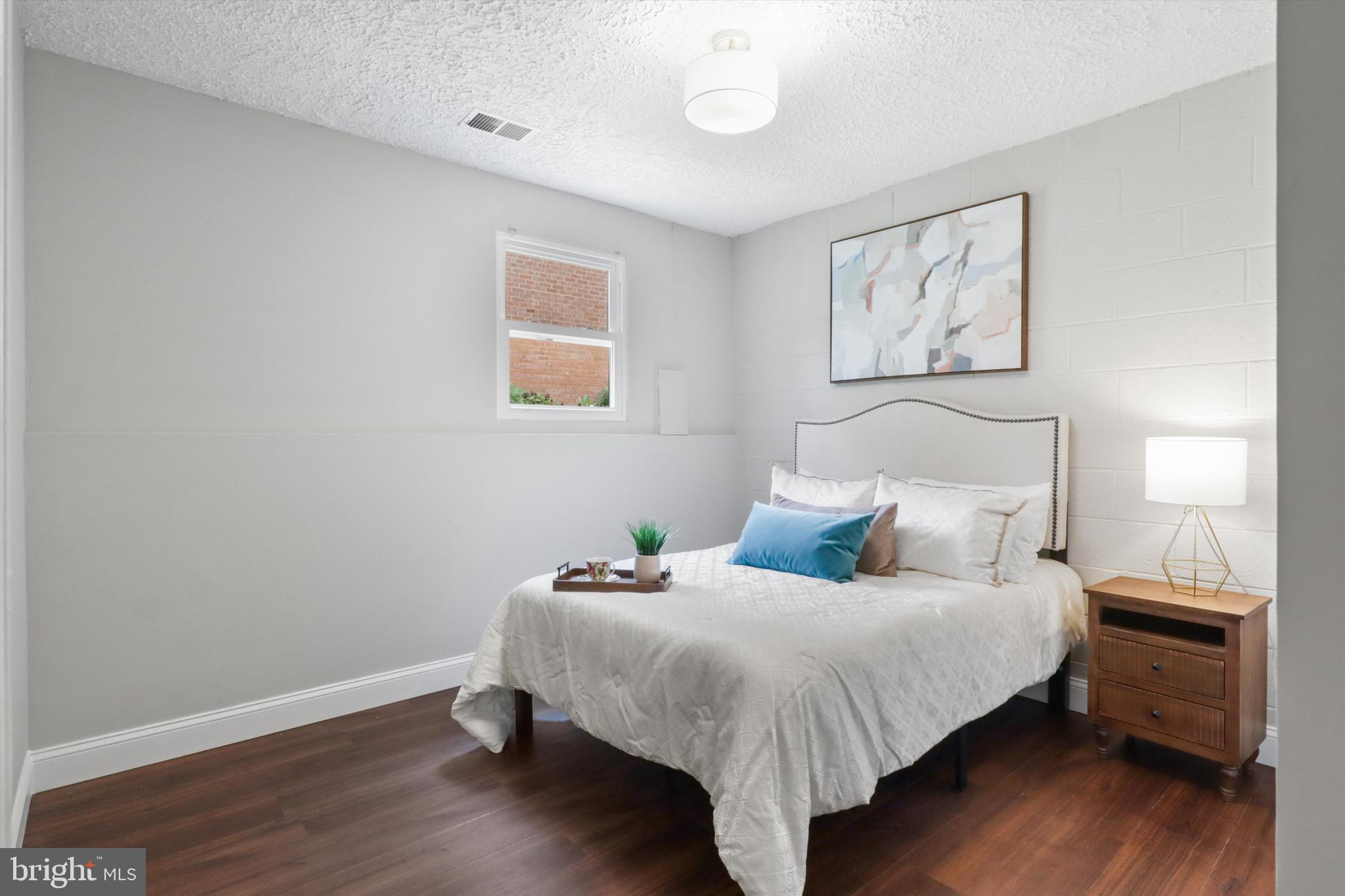 3812 BRIGHTON COURT