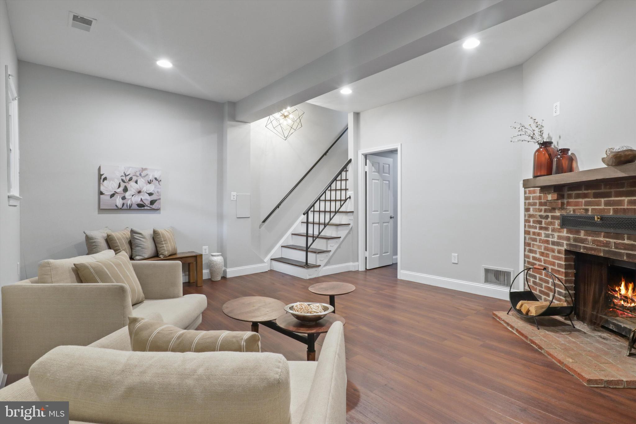 3812 BRIGHTON COURT