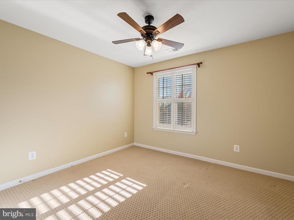 513 BLOSSOM DRIVE