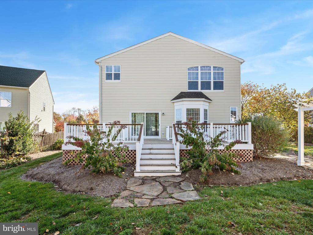 513 BLOSSOM DRIVE