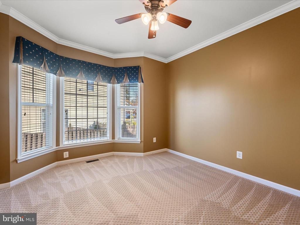 513 BLOSSOM DRIVE