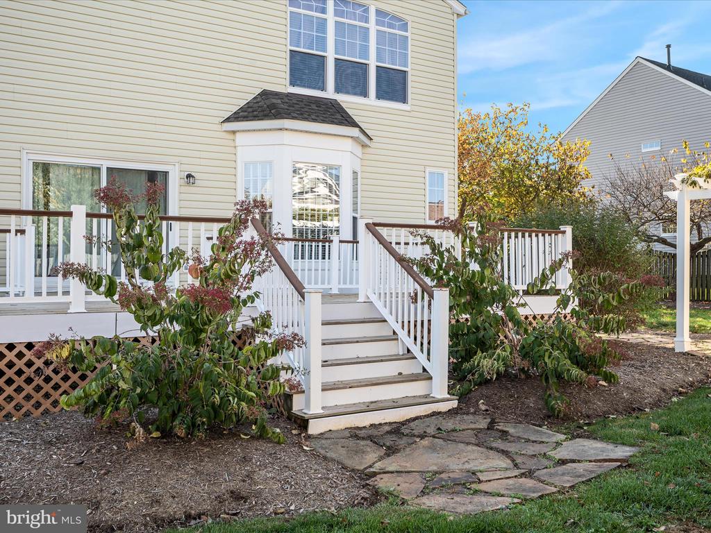 513 BLOSSOM DRIVE