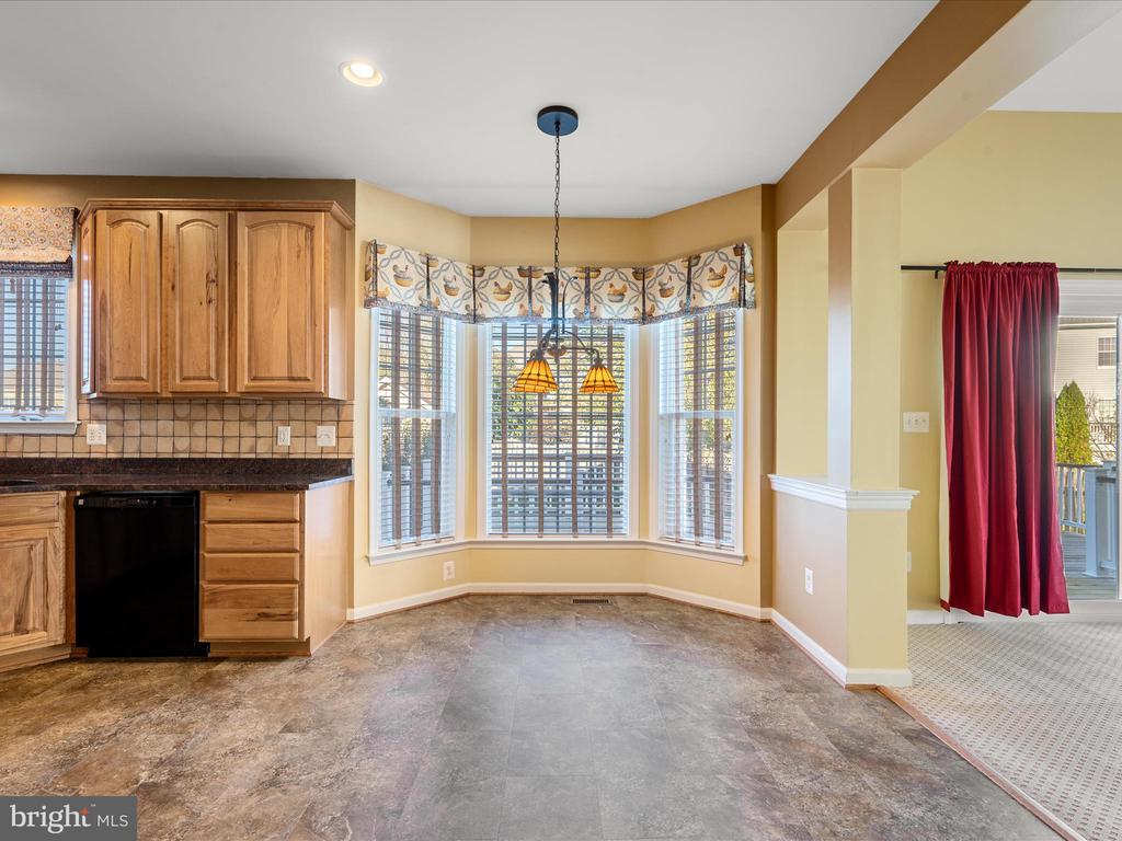 513 BLOSSOM DRIVE