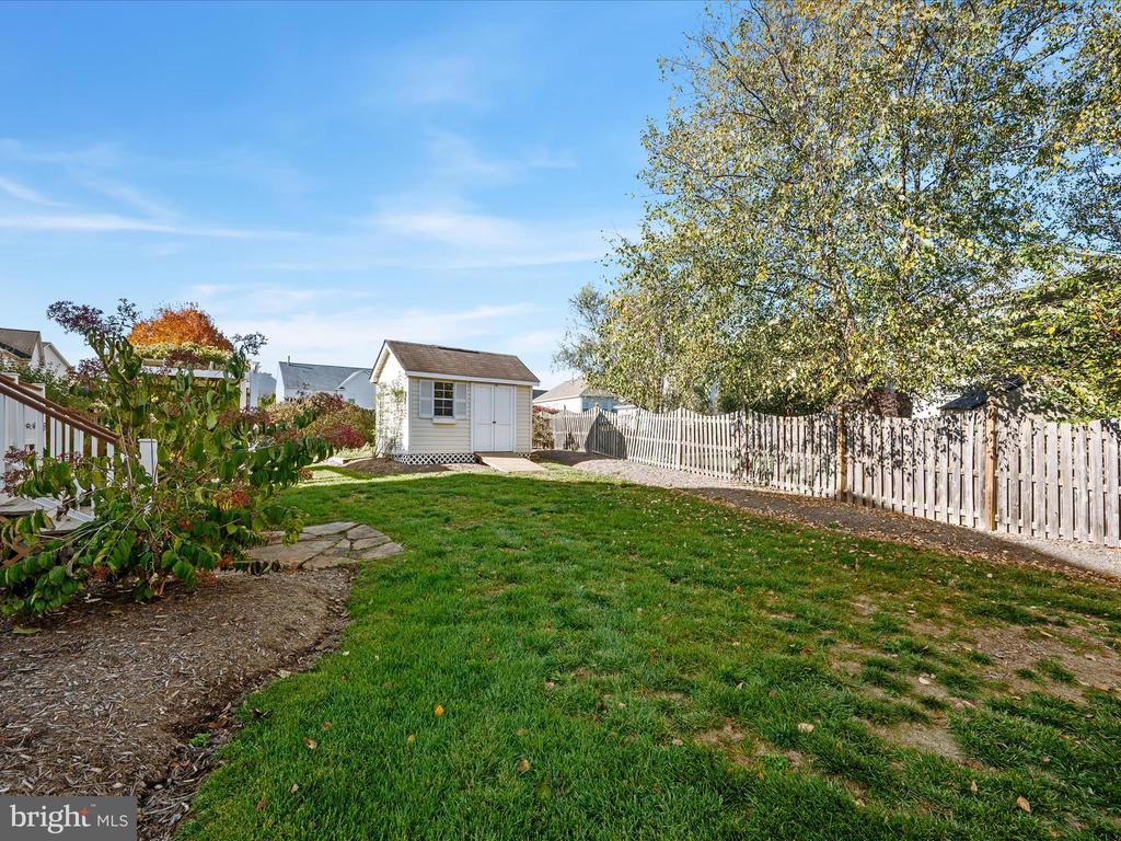 513 BLOSSOM DRIVE