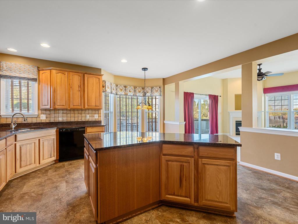 513 BLOSSOM DRIVE