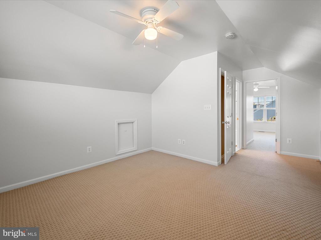 513 BLOSSOM DRIVE