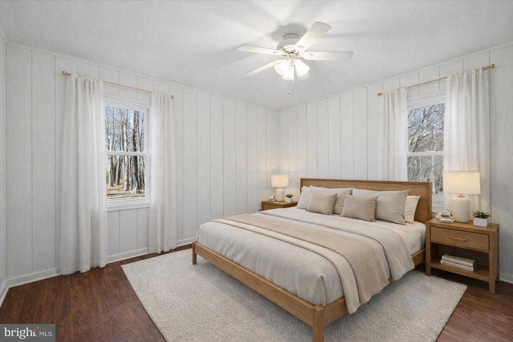 558 HEMLOCK LANE