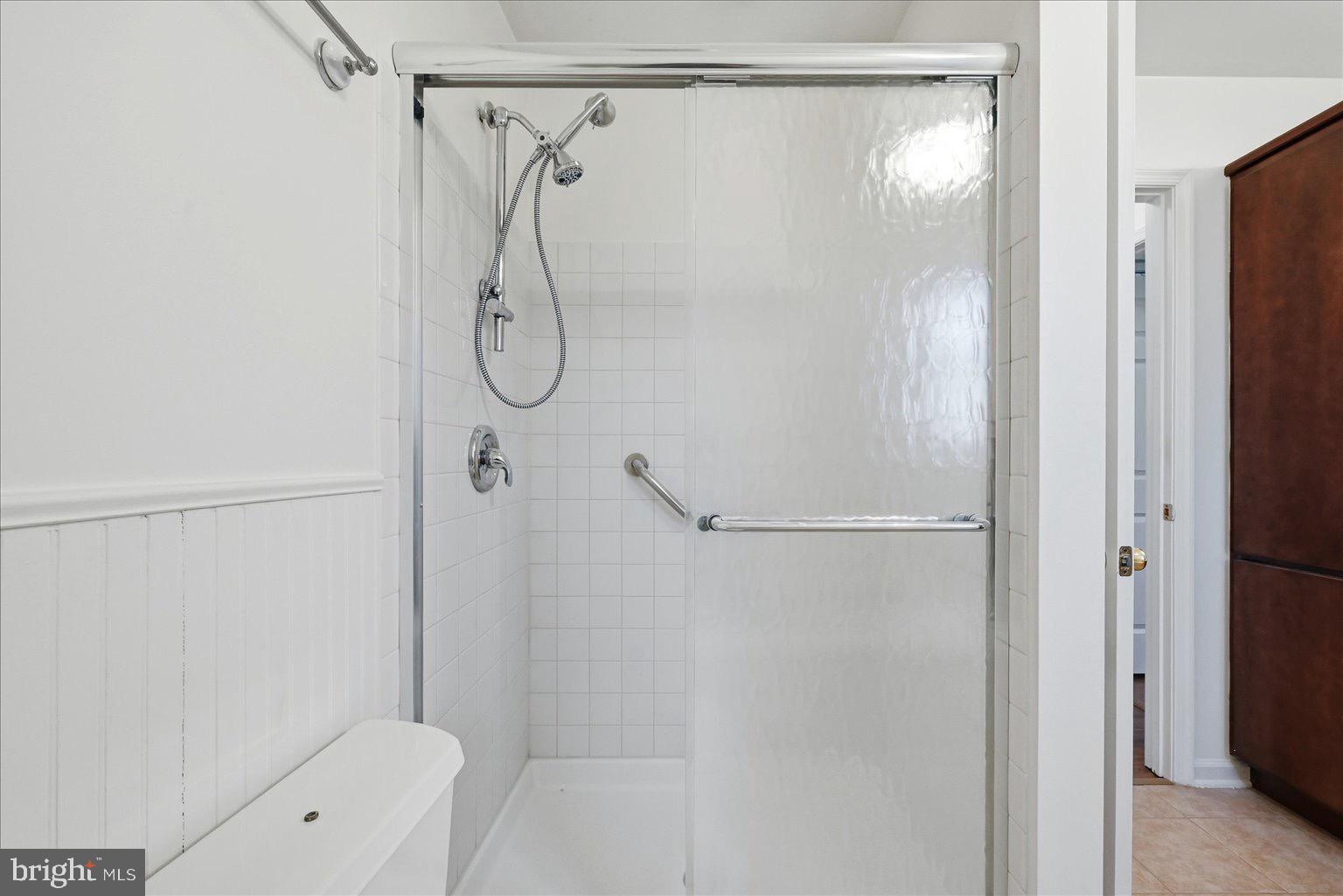 558 HEMLOCK LANE