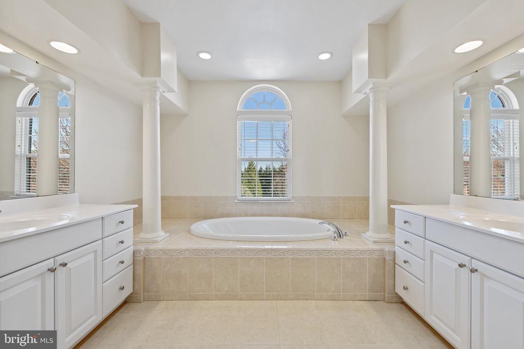 364 PRESTON DRIVE