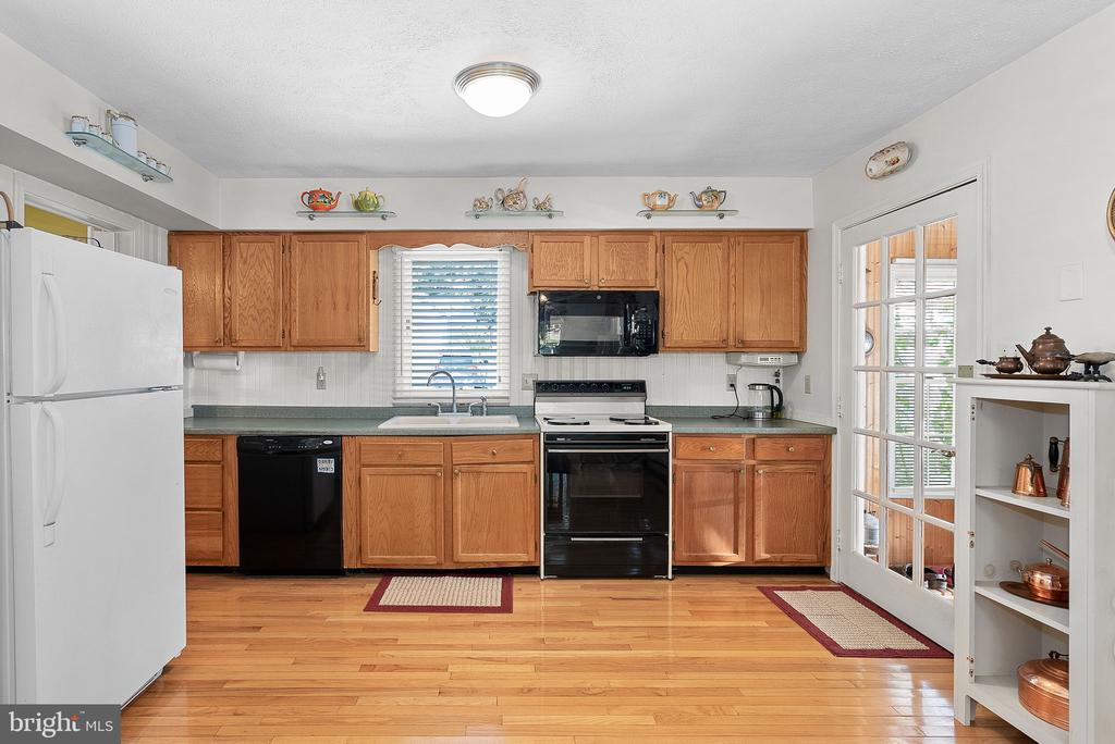 1095 FOREMAN LANE