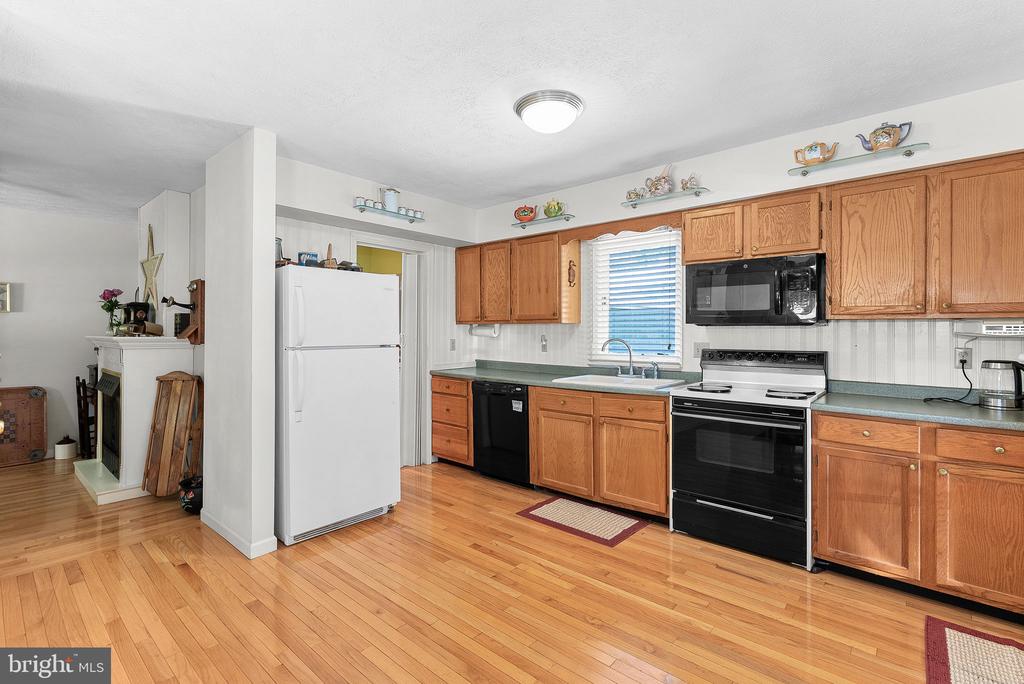 1095 FOREMAN LANE