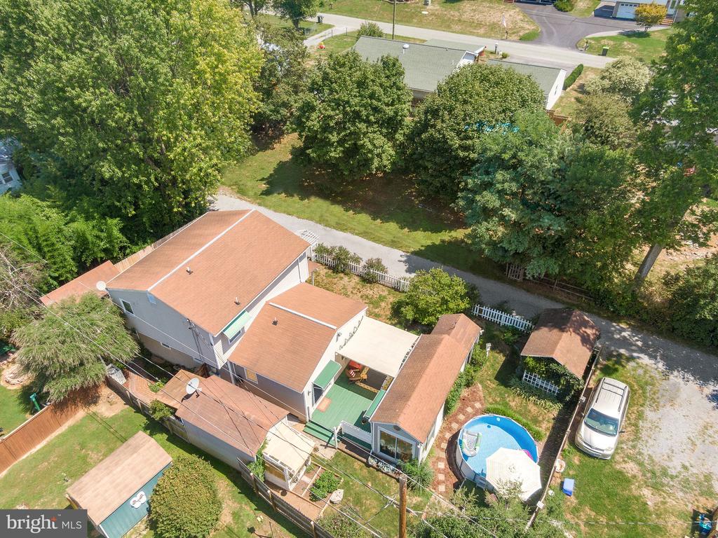 1095 FOREMAN LANE