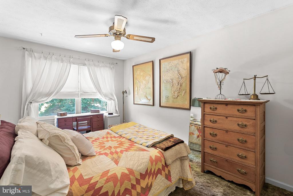 1095 FOREMAN LANE