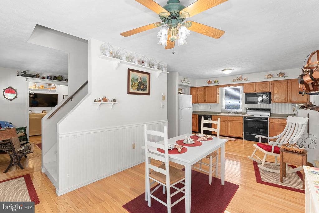1095 FOREMAN LANE