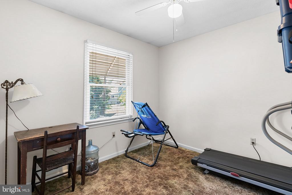 1095 FOREMAN LANE