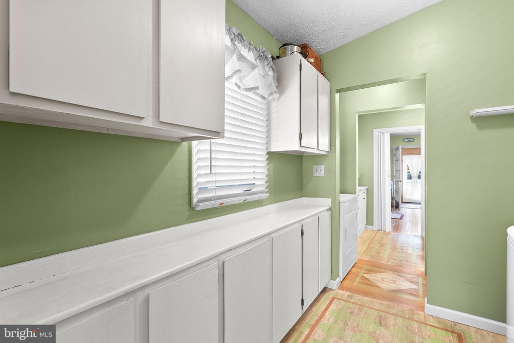 1095 FOREMAN LANE