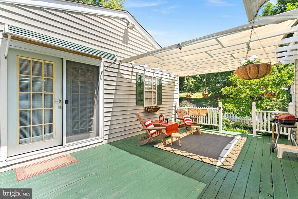 1095 FOREMAN LANE