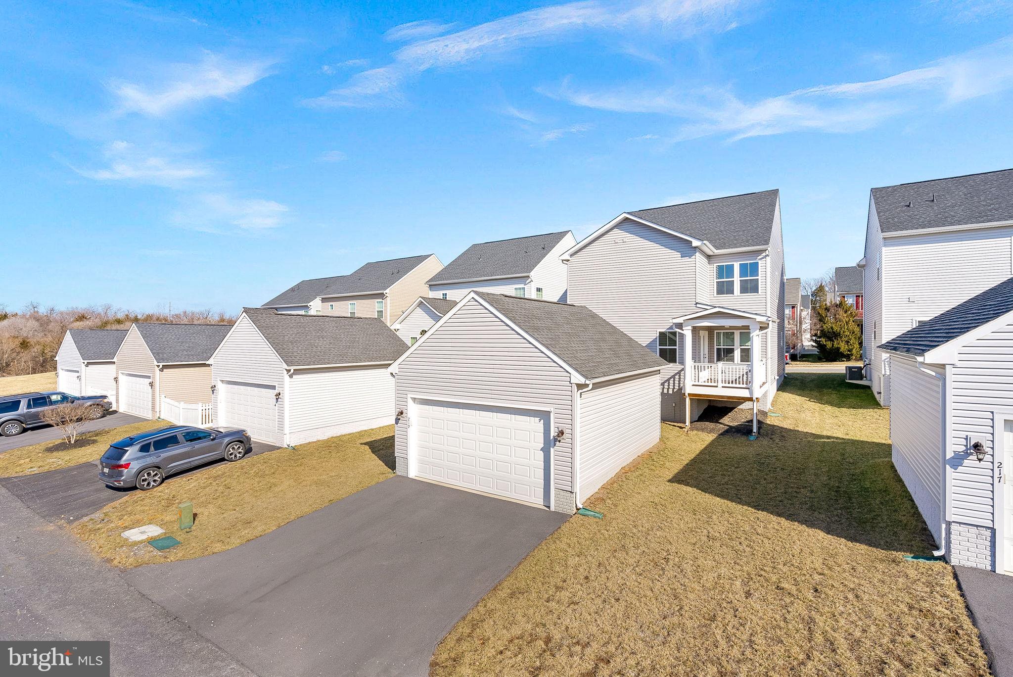 219 SHOE BUCKLE COURT