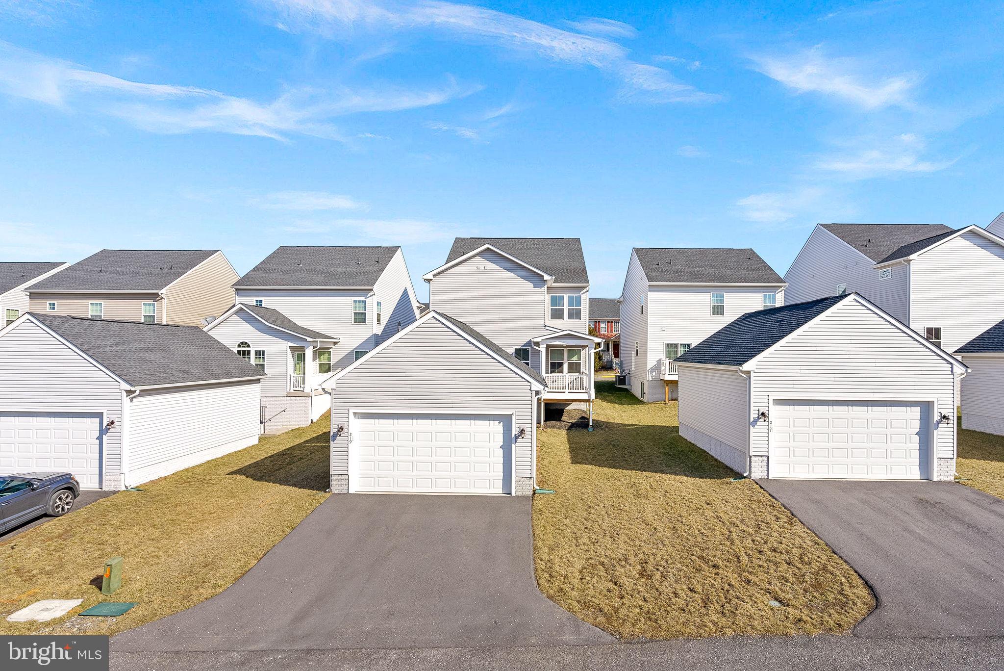 219 SHOE BUCKLE COURT