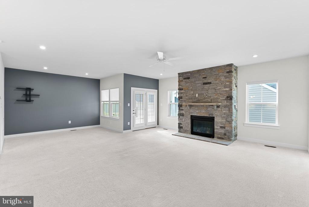 219 SHOE BUCKLE COURT