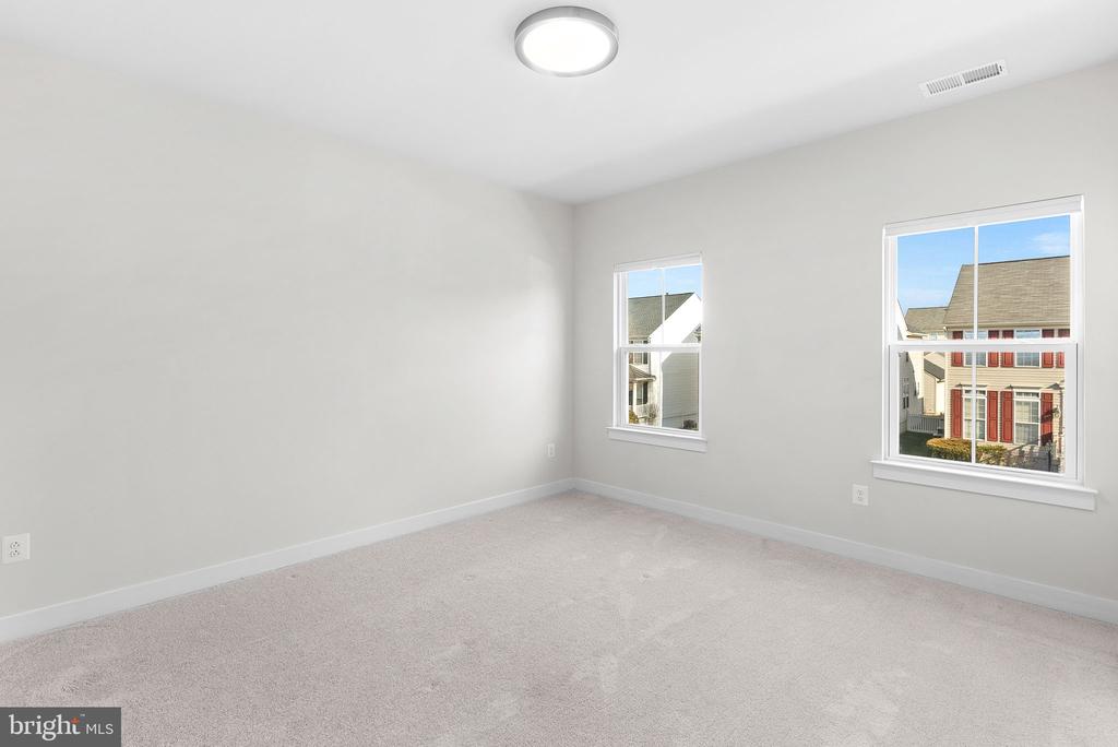 219 SHOE BUCKLE COURT