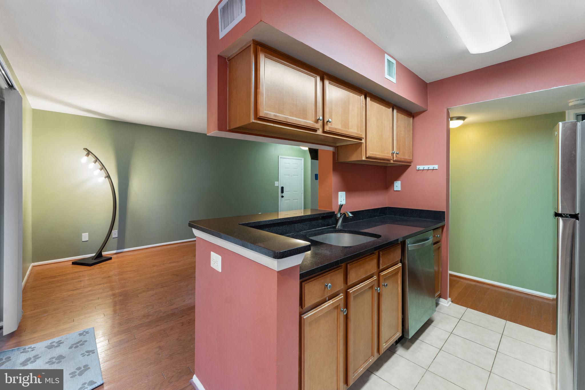 1725 ASCOT WAY 1725D