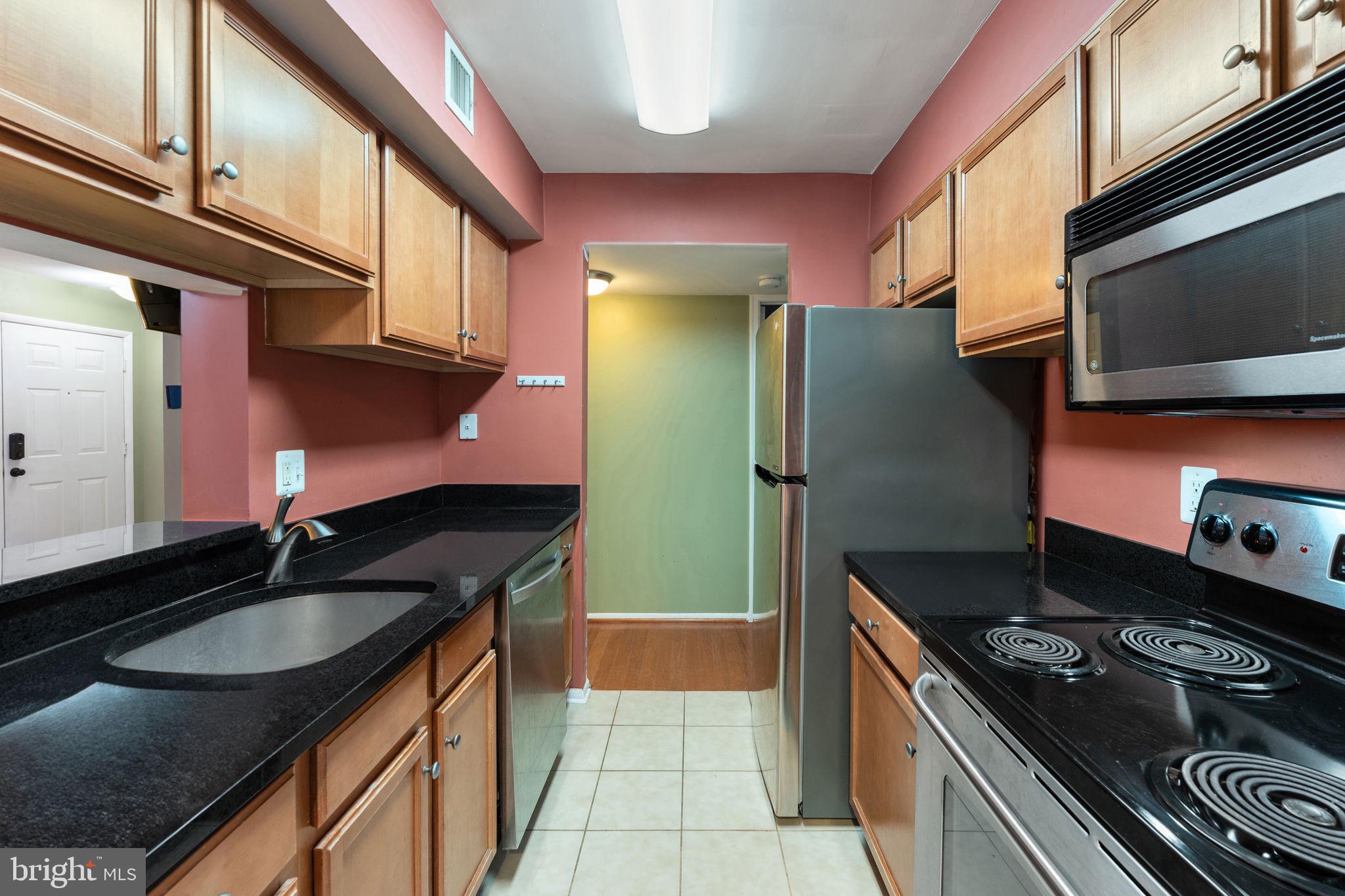 1725 ASCOT WAY 1725D