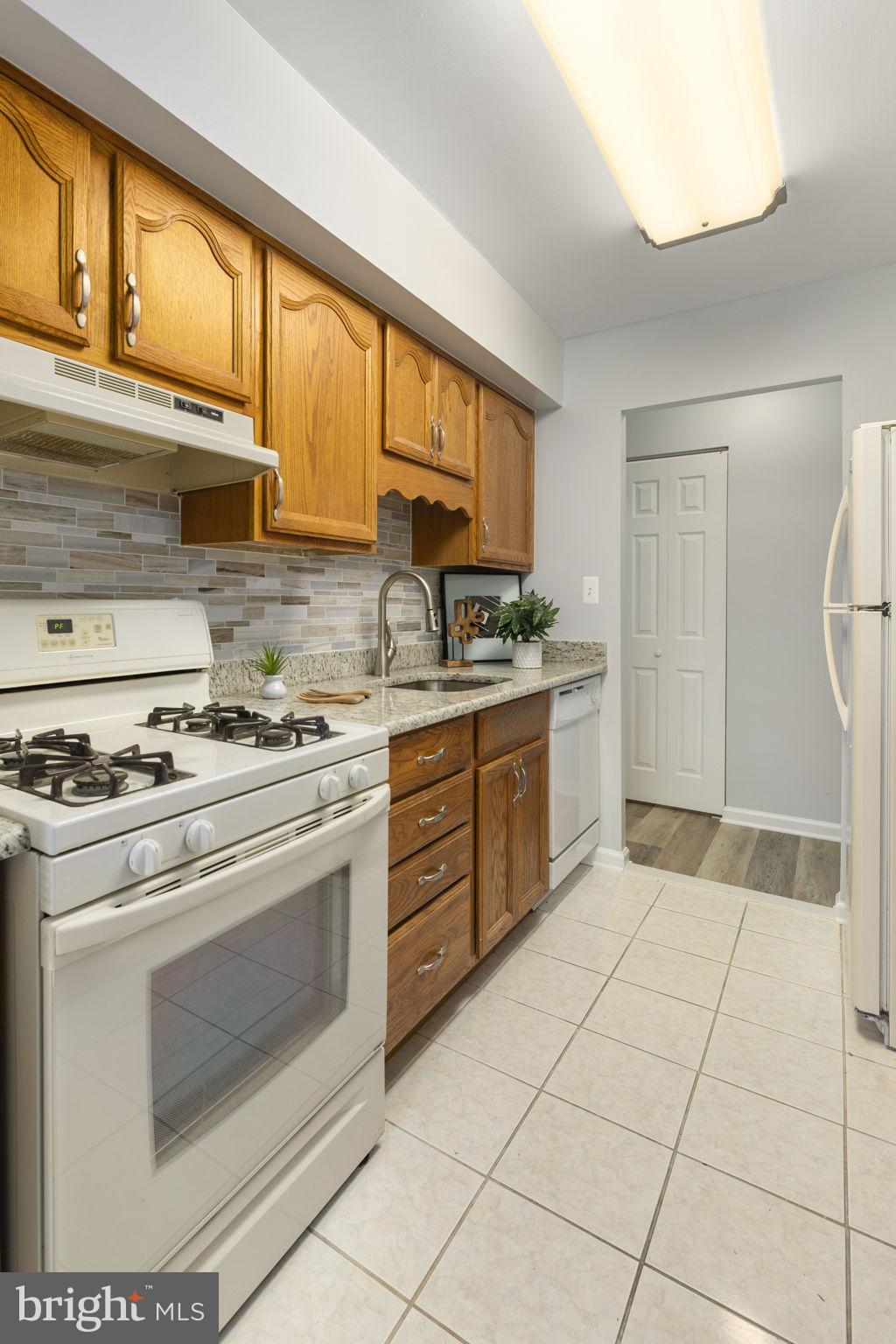3354 WOODBURN ROAD 14