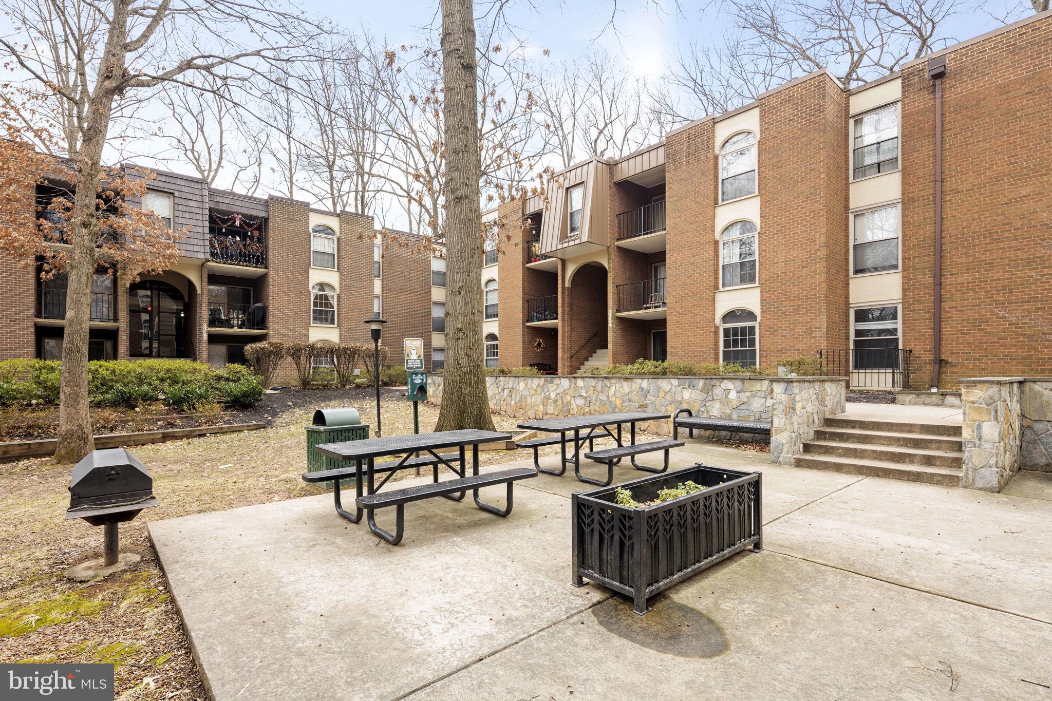 3354 WOODBURN ROAD 14