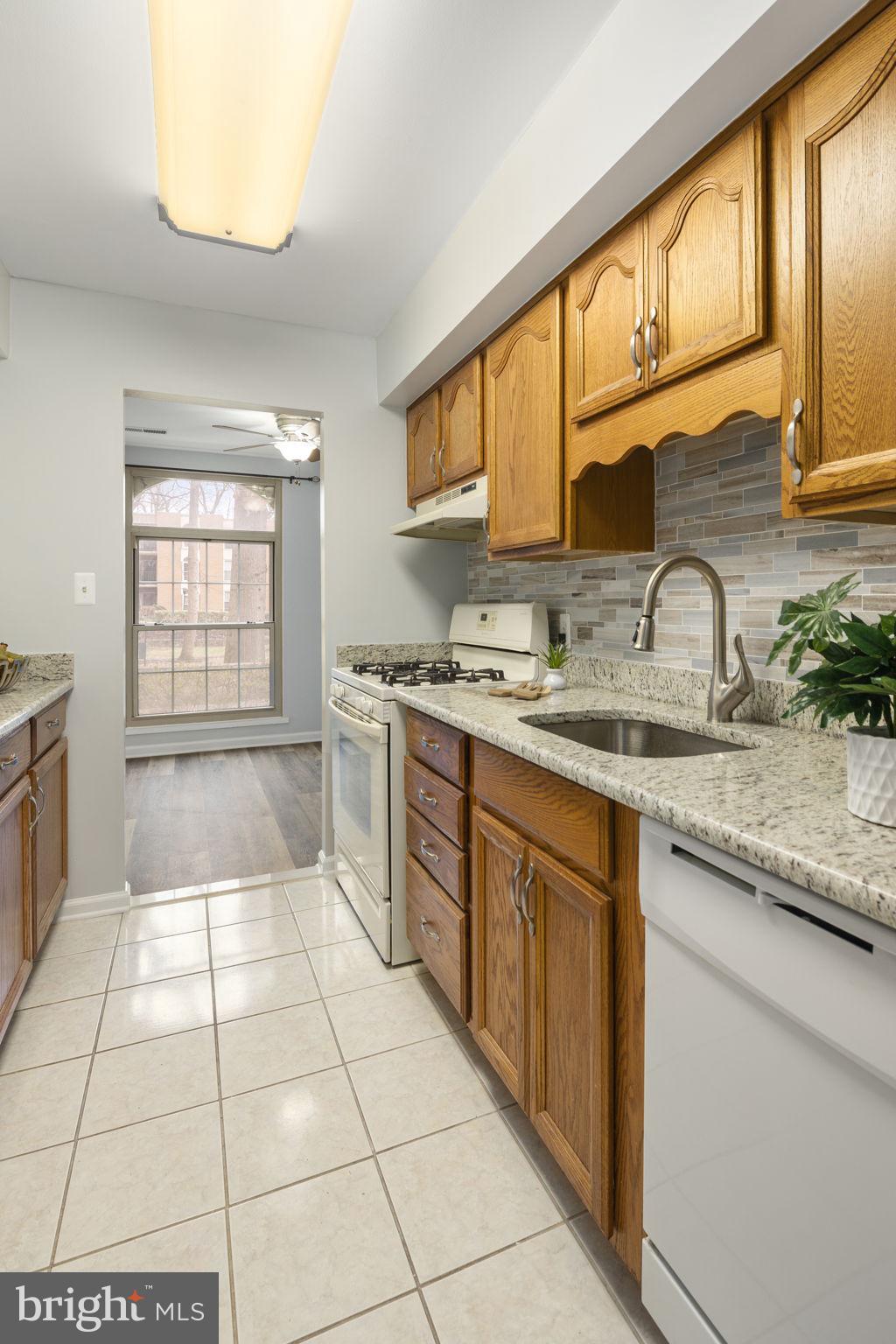 3354 WOODBURN ROAD 14