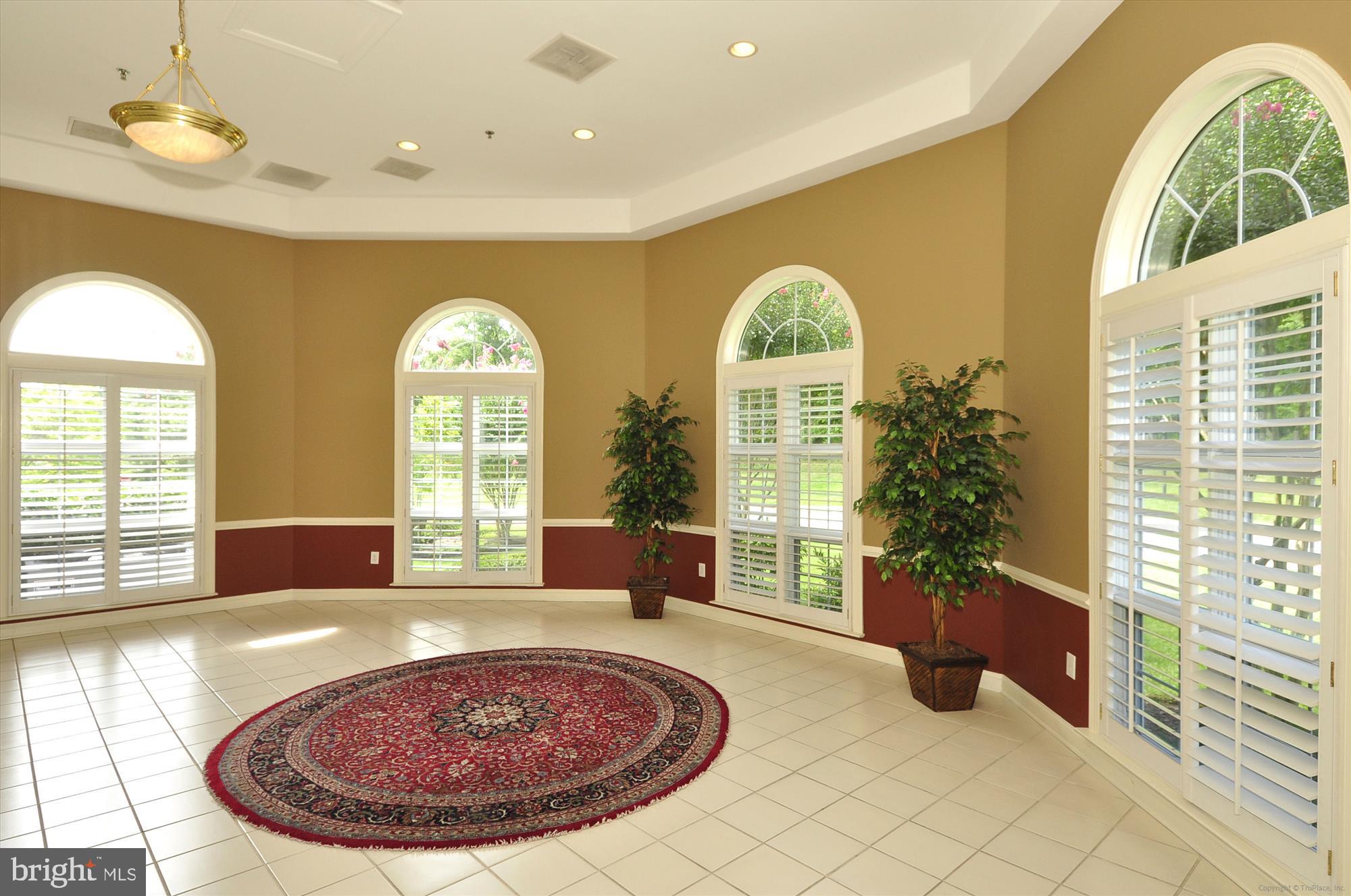 7037 ASHLEIGH MANOR COURT