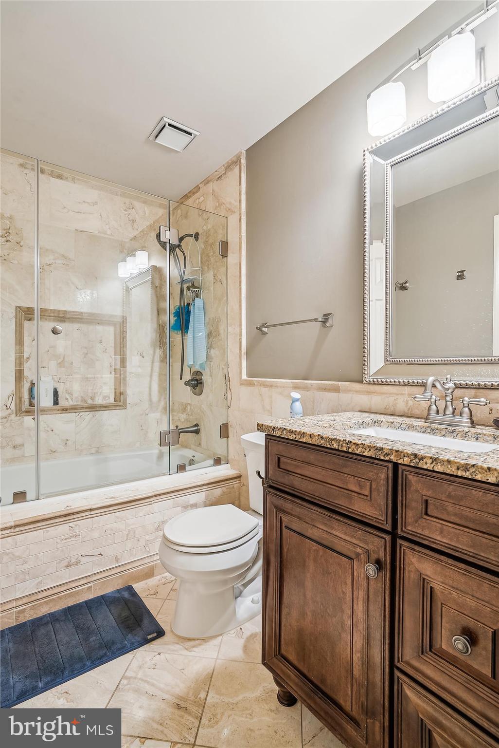7037 ASHLEIGH MANOR COURT