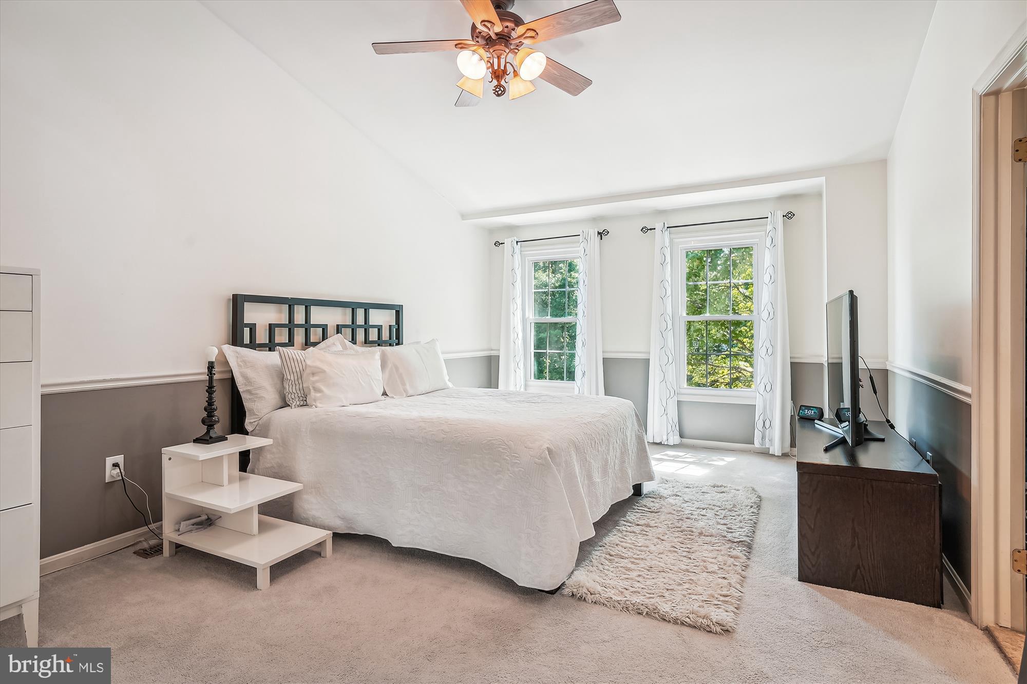 7037 ASHLEIGH MANOR COURT