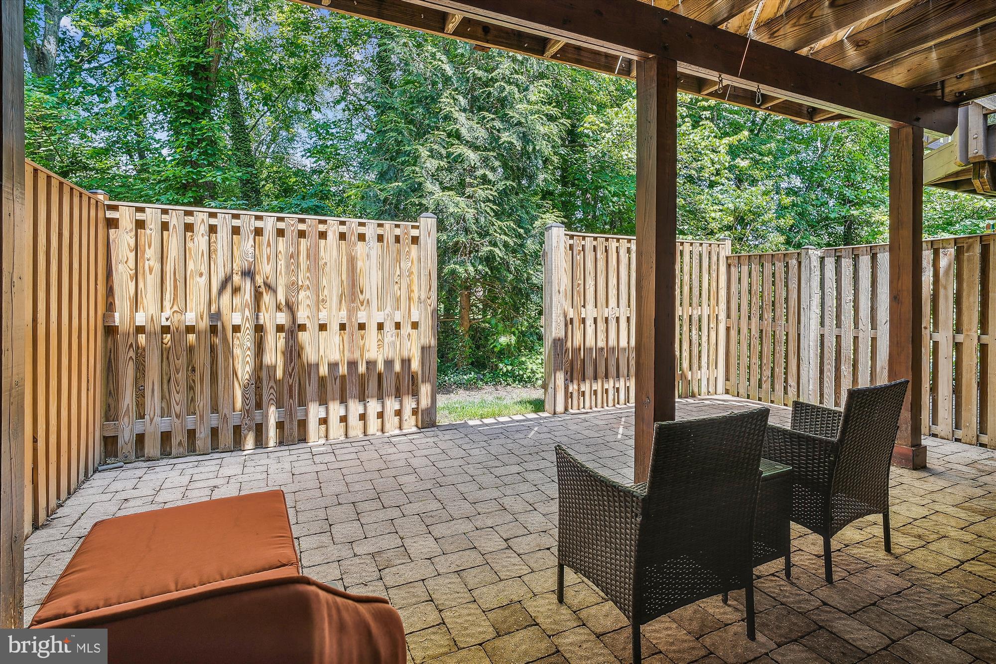 7037 ASHLEIGH MANOR COURT