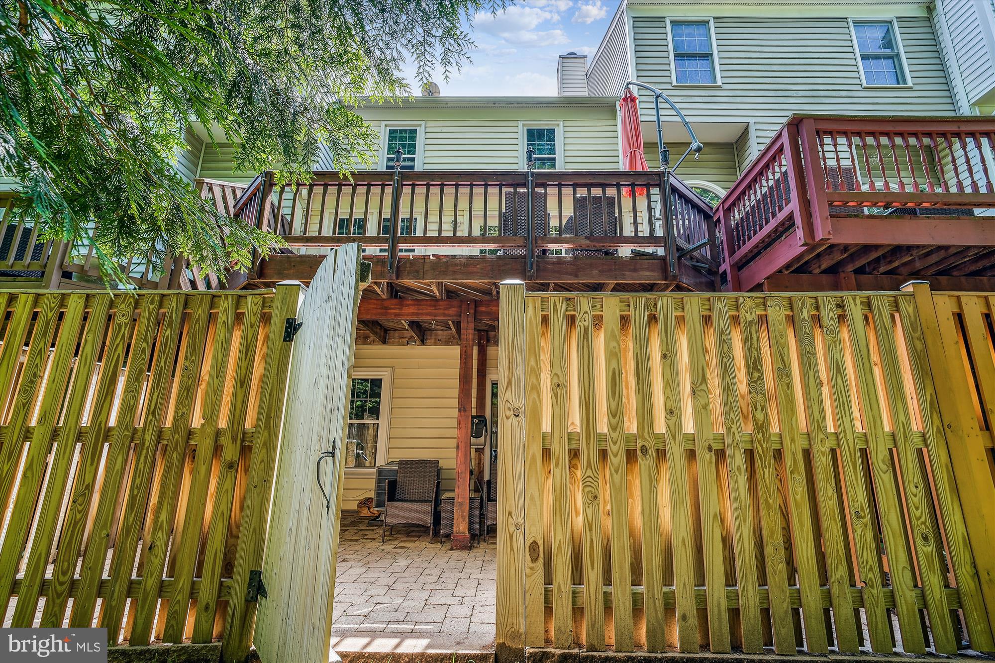 7037 ASHLEIGH MANOR COURT