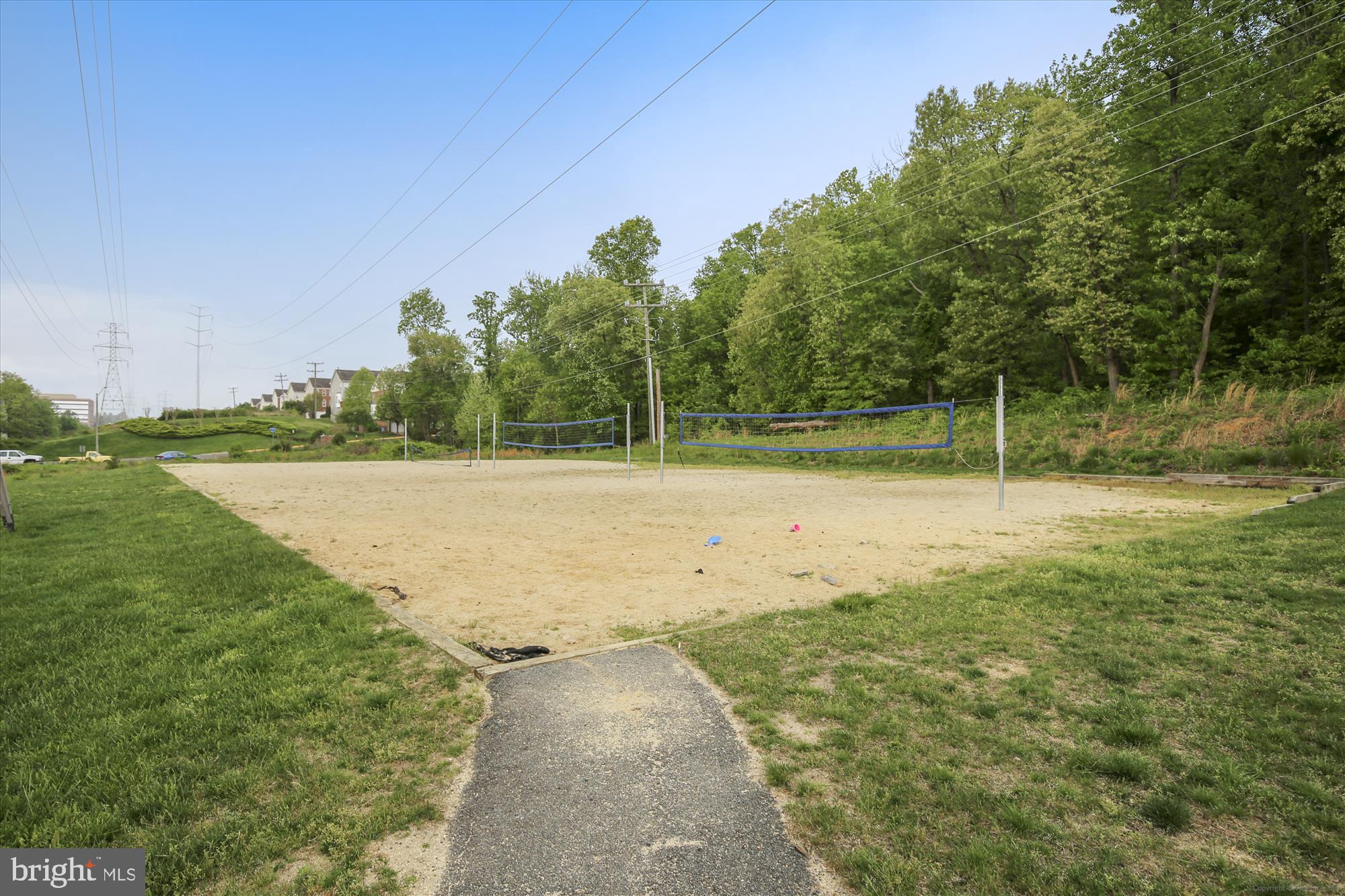 7037 ASHLEIGH MANOR COURT