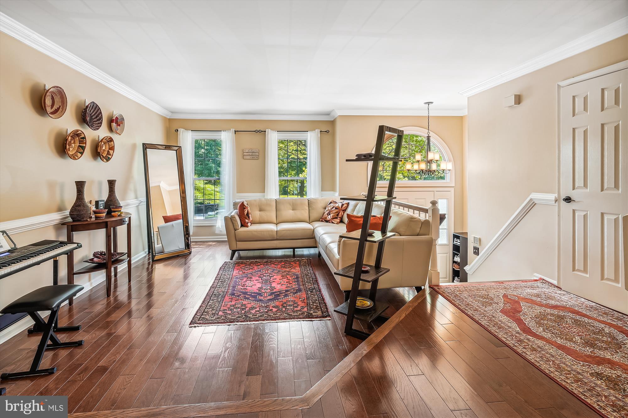 7037 ASHLEIGH MANOR COURT