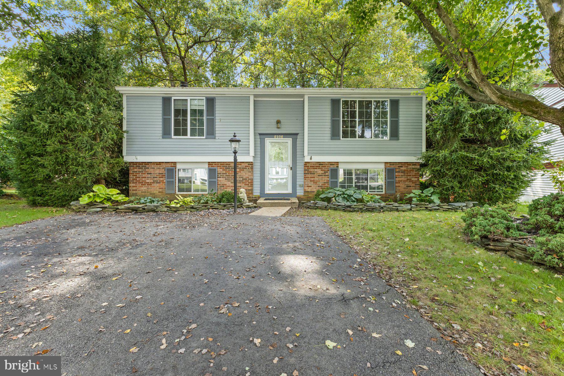 8508 RIPPLED CREEK COURT