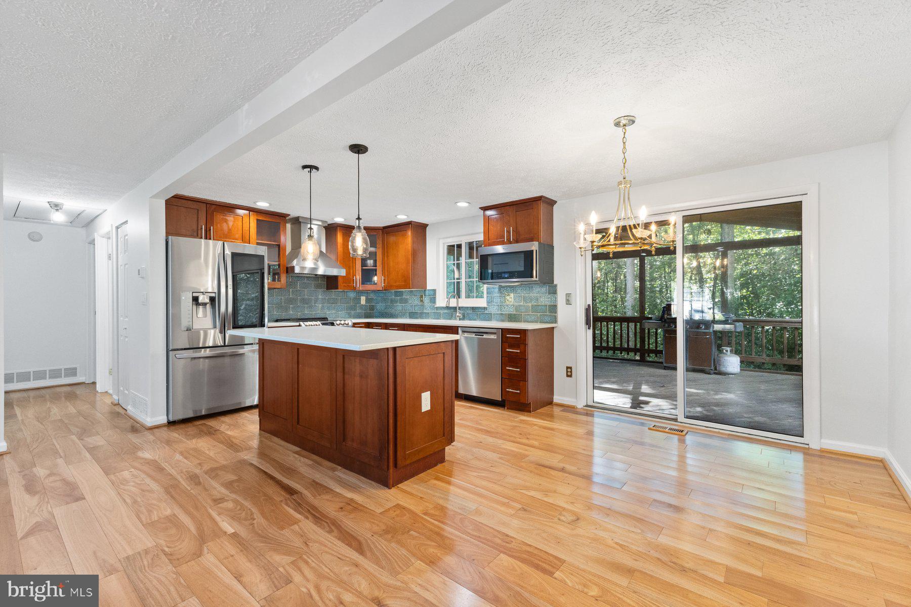 8508 RIPPLED CREEK COURT