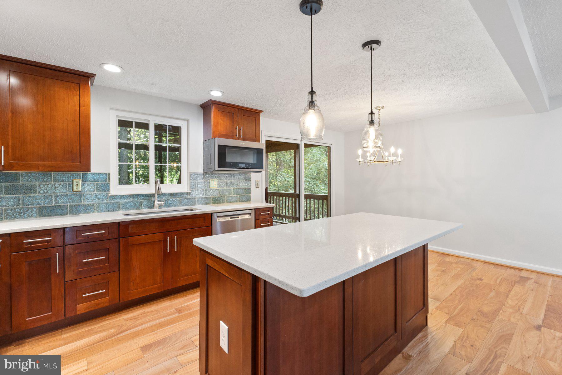 8508 RIPPLED CREEK COURT